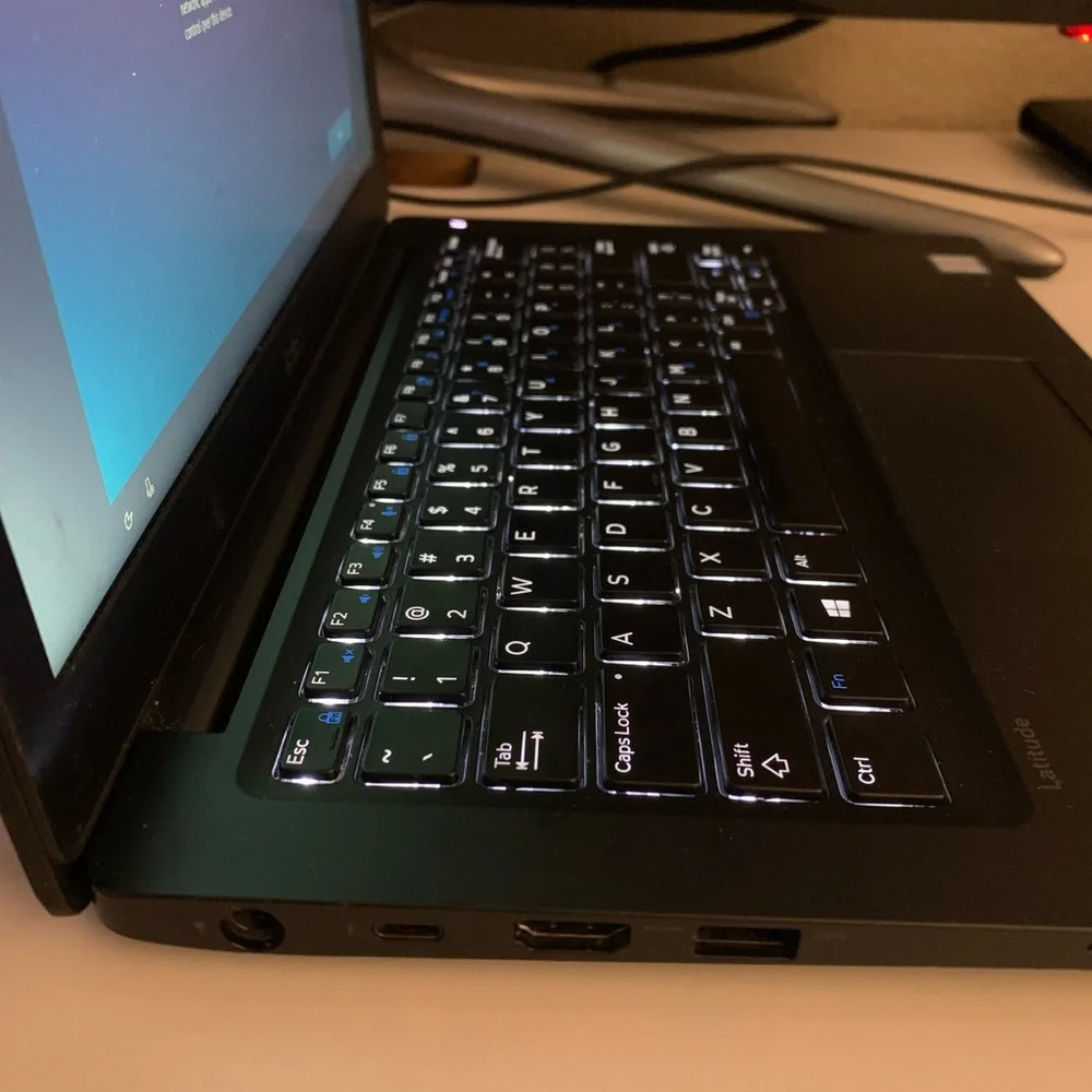 Dell Latitude 7280 Laptop Windows 10 Pro Core i7
